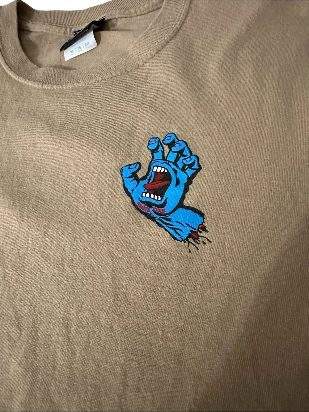 Santa Cruz Skateboards Tan T-Shirt with Blue Screaming Hand Boys XL